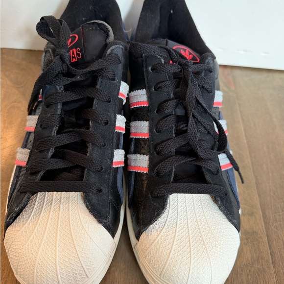 Adidas Women's Black and Blue Sneakers with Pink Accents - Picture 2 of 5